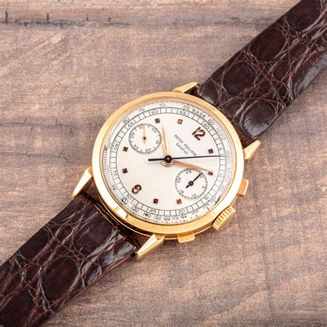 Patek Philippe Chronograph 1579 .